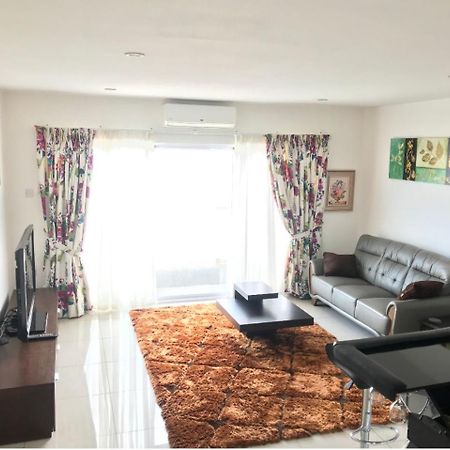 Gallery Apartments By Bestwest Hospitality Акра Екстериор снимка